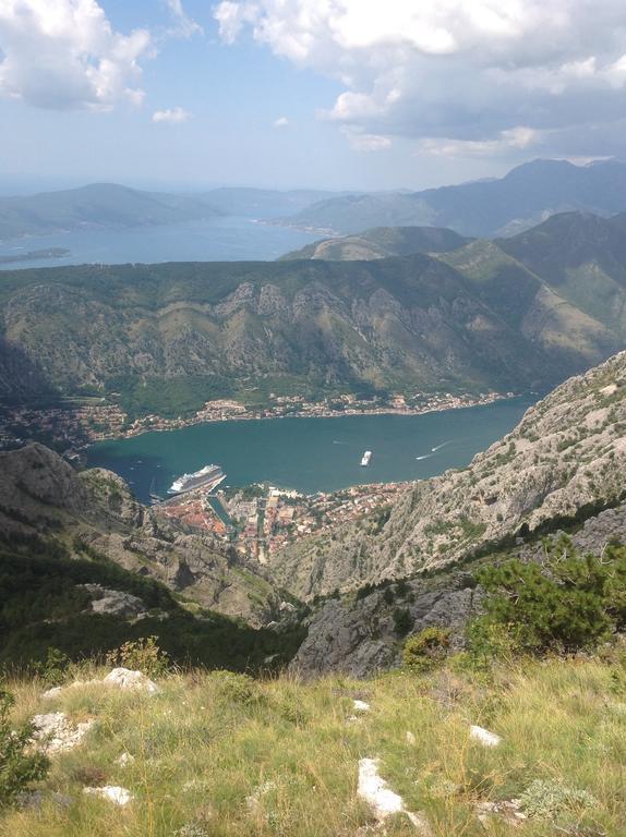 Holiday Home Kotor Oda fotoğraf